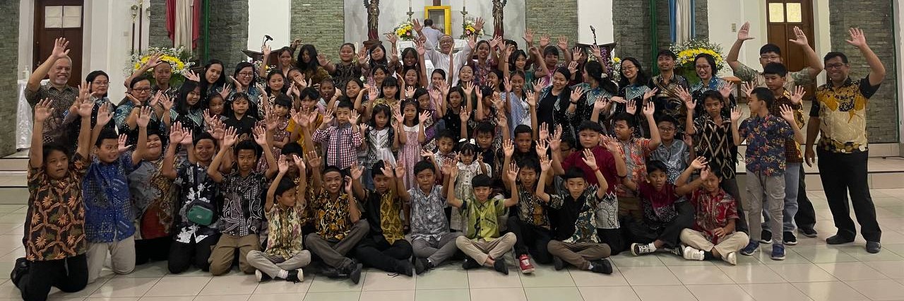 Pelayanan Tugas Koor Misa di Gereja St. Stanislaus Girisonta